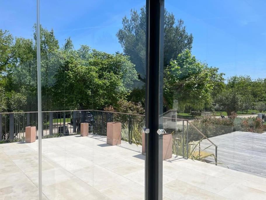 Villa Des Jacinthes Тараскон Екстериор снимка