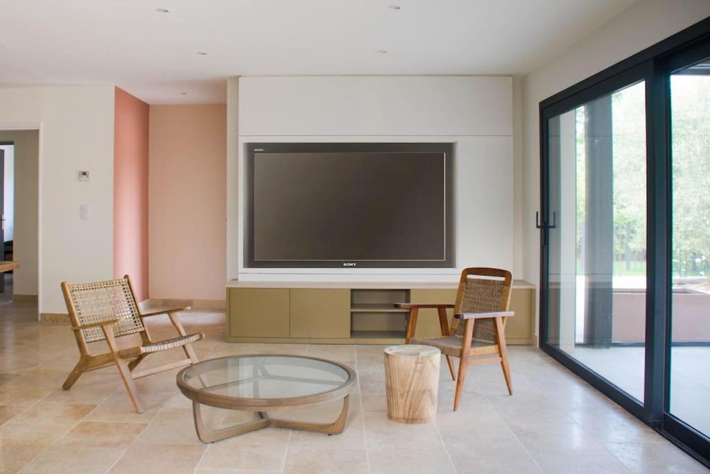 Villa Des Jacinthes Тараскон Екстериор снимка